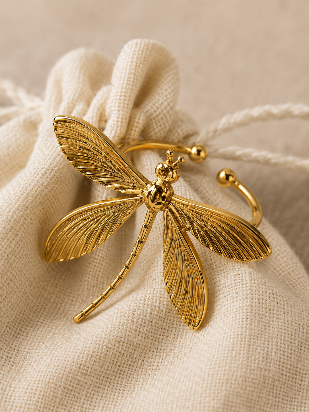 Bague Libellule Dorée Ajustable – Acier Inoxydable