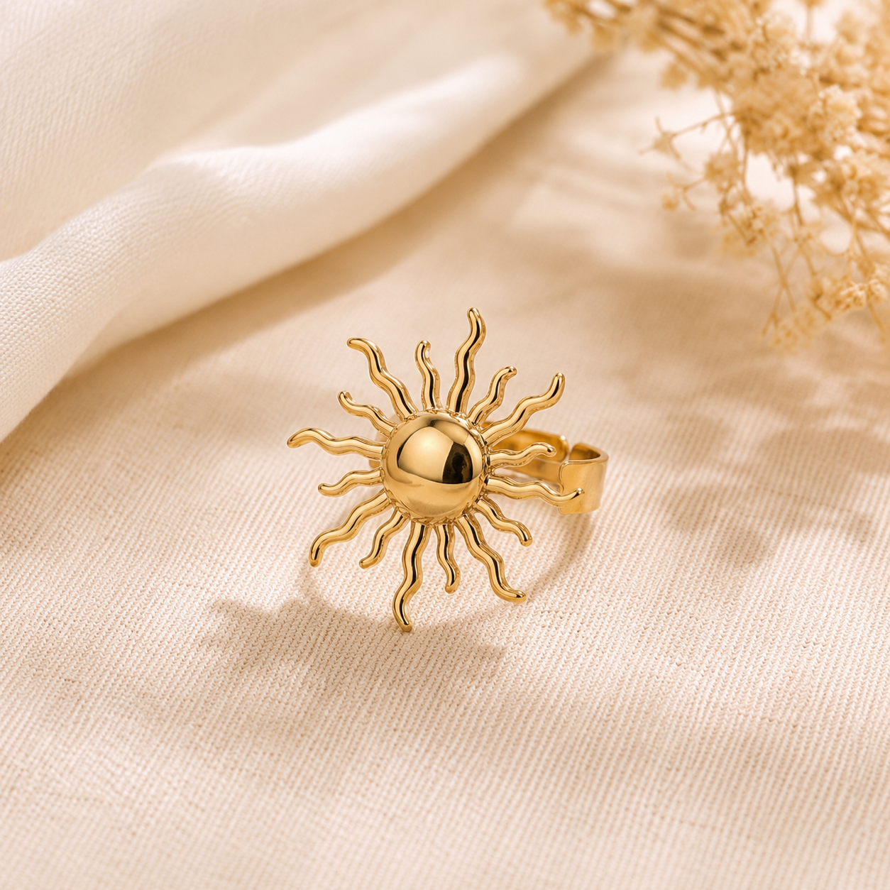 Bague Soleil Dorée Ajustable – Acier Inoxydable