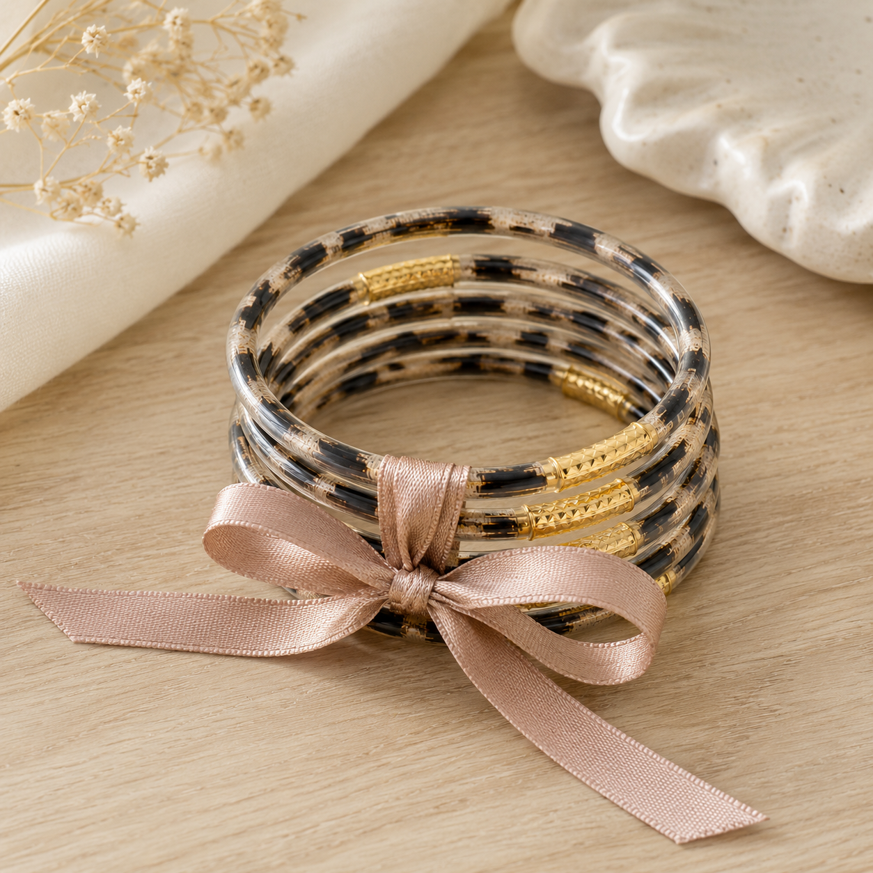 Bracelet Jonc Léopard Doré – Lot de 5 Bracelets Élégants